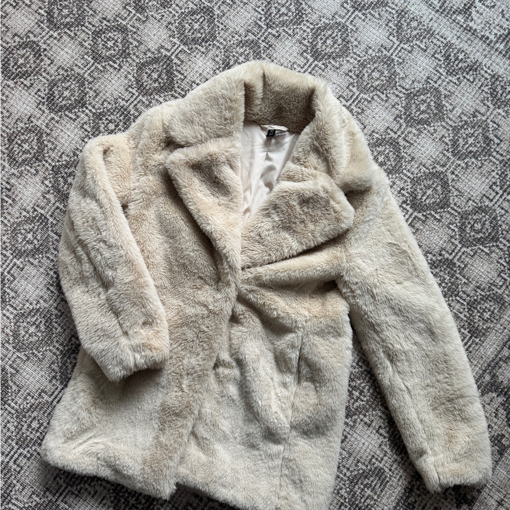 HM fuzzy jacket